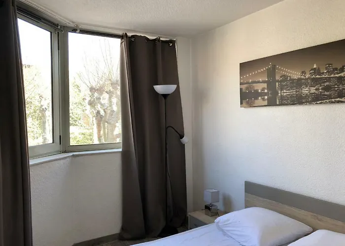 Cannoise, Et Piscine 아파트