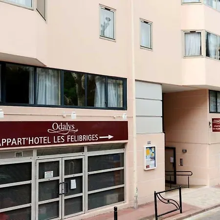 Cannoise, Et Piscine *